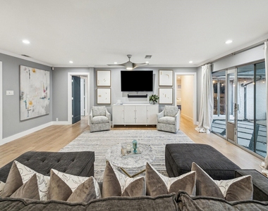 5339 Rutherglenn Drive - Photo Thumbnail 5