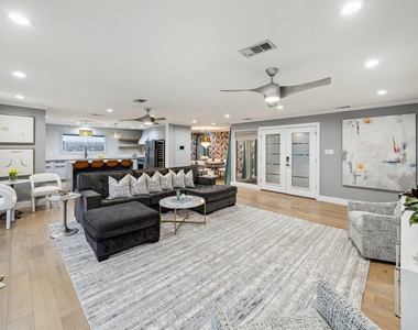 5339 Rutherglenn Drive - Photo Thumbnail 4