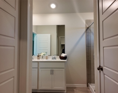 16241 Parish Pointe Court - Photo Thumbnail 20