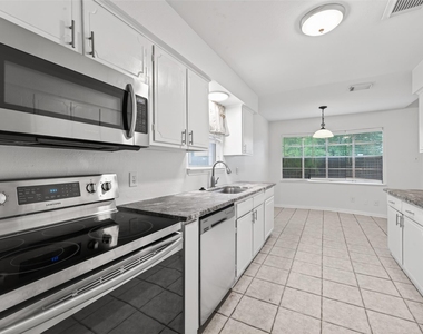 12818 Westella Drive - Photo Thumbnail 20