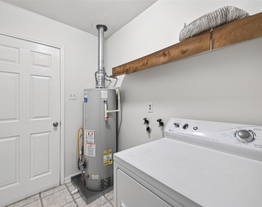 12818 Westella Drive - Photo Thumbnail 23