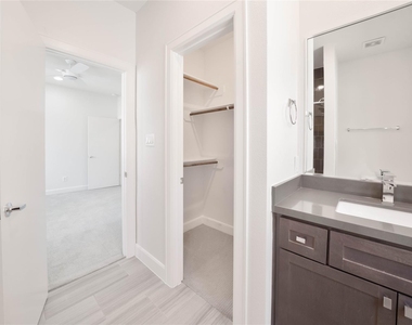 341 Eado Park Circle - Photo Thumbnail 8