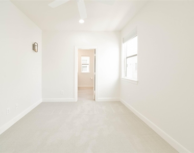 341 Eado Park Circle - Photo Thumbnail 7