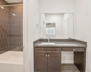 341 Eado Park Circle - Photo Thumbnail 4