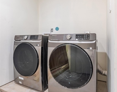 5326 Carew Street - Photo Thumbnail 29