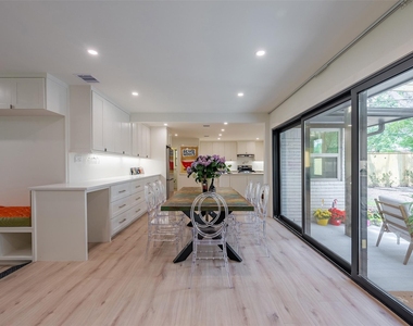 5326 Carew Street - Photo Thumbnail 11