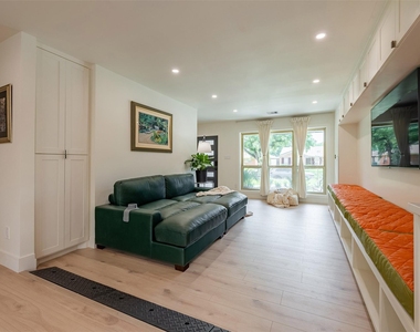 5326 Carew Street - Photo Thumbnail 5