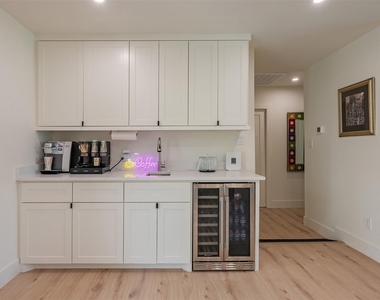 5326 Carew Street - Photo Thumbnail 8