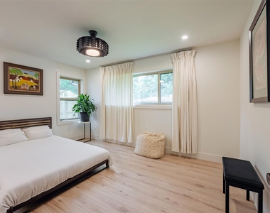5326 Carew Street - Photo Thumbnail 20
