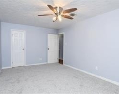 214 Kimswick Court - Photo Thumbnail 11
