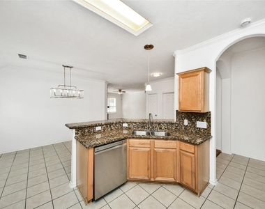 10 Delphinium Place - Photo Thumbnail 30