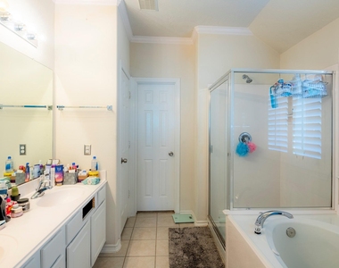 10 Delphinium Place - Photo Thumbnail 28