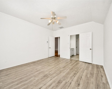 10 Delphinium Place - Photo Thumbnail 29