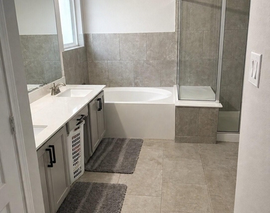 12646 Barclay Terrace Drive - Photo Thumbnail 8