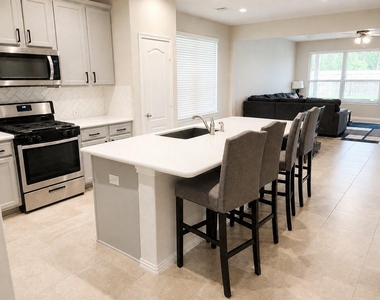 12646 Barclay Terrace Drive - Photo Thumbnail 3