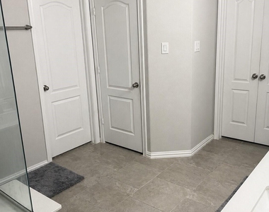 12646 Barclay Terrace Drive - Photo Thumbnail 9