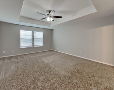 7906 Buffalo View Lane - Photo Thumbnail 8