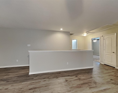 7906 Buffalo View Lane - Photo Thumbnail 18