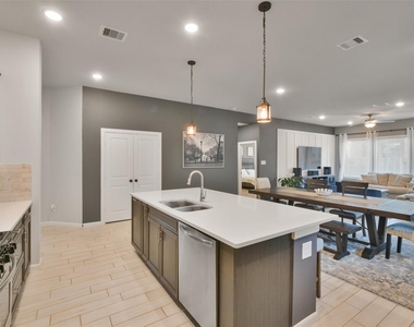 42533 Summer Crest Road - Photo Thumbnail 9