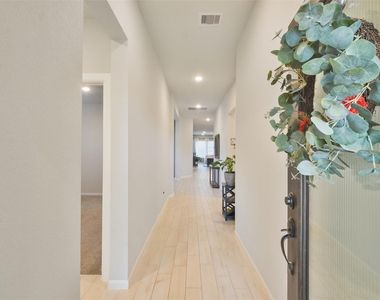 42533 Summer Crest Road - Photo Thumbnail 3