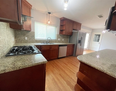 2015 Ansbury Drive - Photo Thumbnail 2