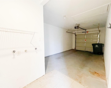 2015 Ansbury Drive - Photo Thumbnail 14