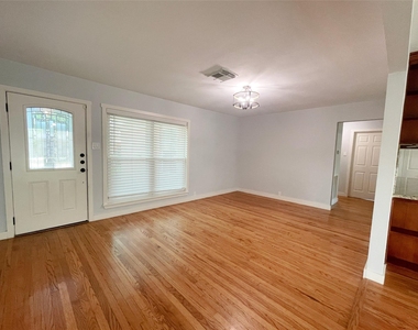 2015 Ansbury Drive - Photo Thumbnail 1