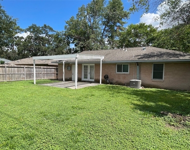 2015 Ansbury Drive - Photo Thumbnail 15