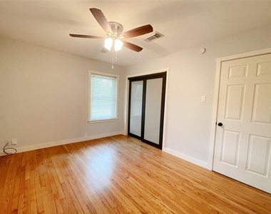 2015 Ansbury Drive - Photo Thumbnail 6