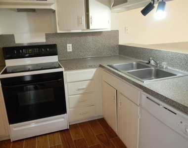 9200 West Bellfort Street - Photo Thumbnail 12