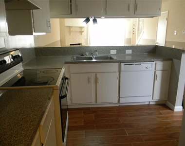 9200 West Bellfort Street - Photo Thumbnail 16