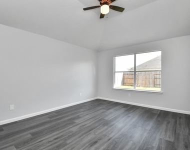 21602 Ornella Circle - Photo Thumbnail 11