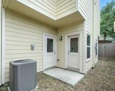 1621 Shearn Street - Photo Thumbnail 39