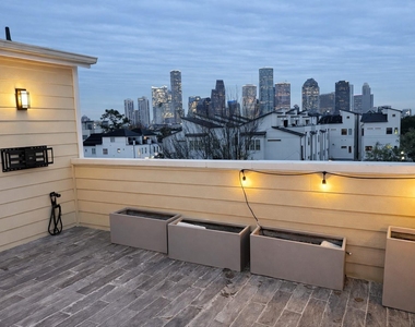 1621 Shearn Street - Photo Thumbnail 1