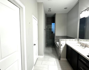 1621 Shearn Street - Photo Thumbnail 21