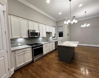 1621 Shearn Street - Photo Thumbnail 9