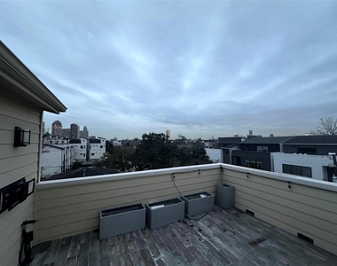 1621 Shearn Street - Photo Thumbnail 34