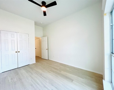 2606 Atwood Glen Lane - Photo Thumbnail 32