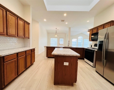 2606 Atwood Glen Lane - Photo Thumbnail 15