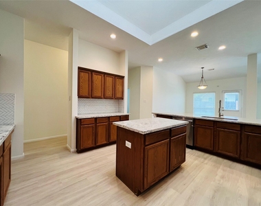 2606 Atwood Glen Lane - Photo Thumbnail 16