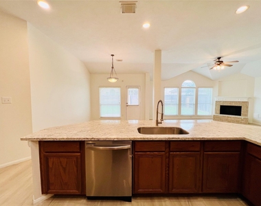 2606 Atwood Glen Lane - Photo Thumbnail 13