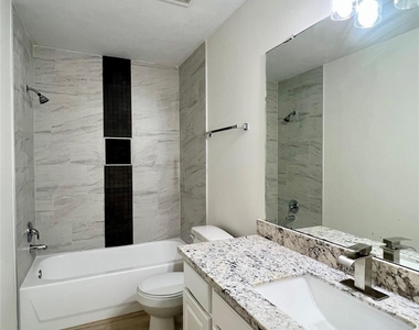 2606 Atwood Glen Lane - Photo Thumbnail 35