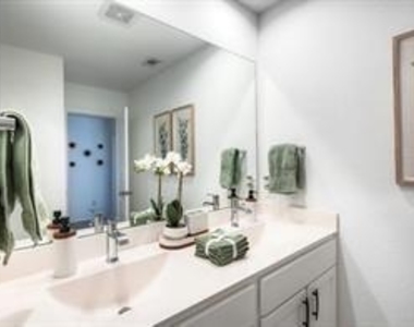 20019 Epirus Shores Drive - Photo Thumbnail 15