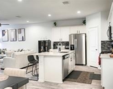 20019 Epirus Shores Drive - Photo Thumbnail 12