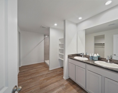 40343 Bermuda Ivy Street - Photo Thumbnail 11