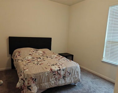 1270 Glendora Drive - Photo Thumbnail 15