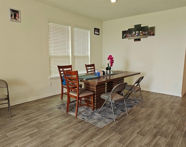 1270 Glendora Drive - Photo Thumbnail 8