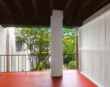2744 Briarhurst Drive - Photo Thumbnail 19