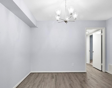 2744 Briarhurst Drive - Photo Thumbnail 7