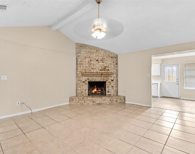 9603 Landry Boulevard - Photo Thumbnail 5